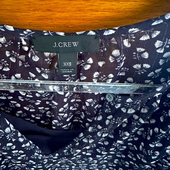 JCREW women’s XXS navy floral print blouse with inset cami worn one time - Picture 3 of 4